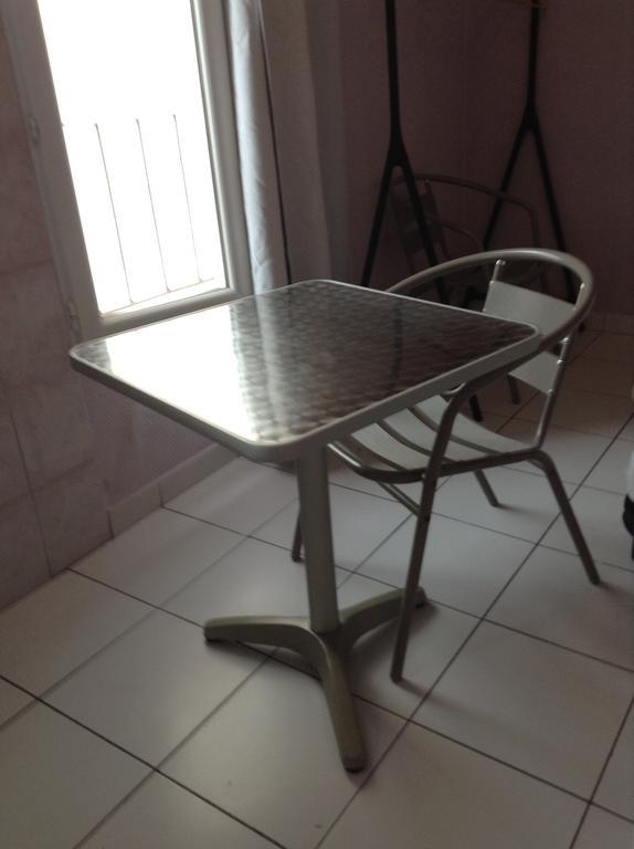 Eenpersoonskamer met Gedeelde Badkamer